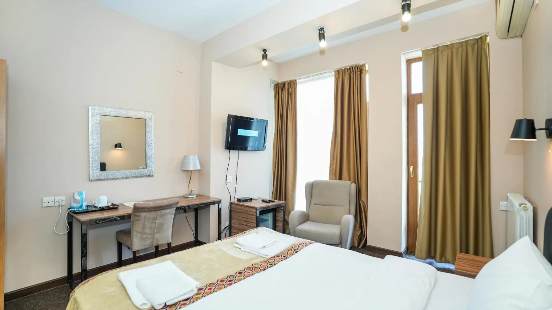 Andza Tbilisi Hotel 4*,