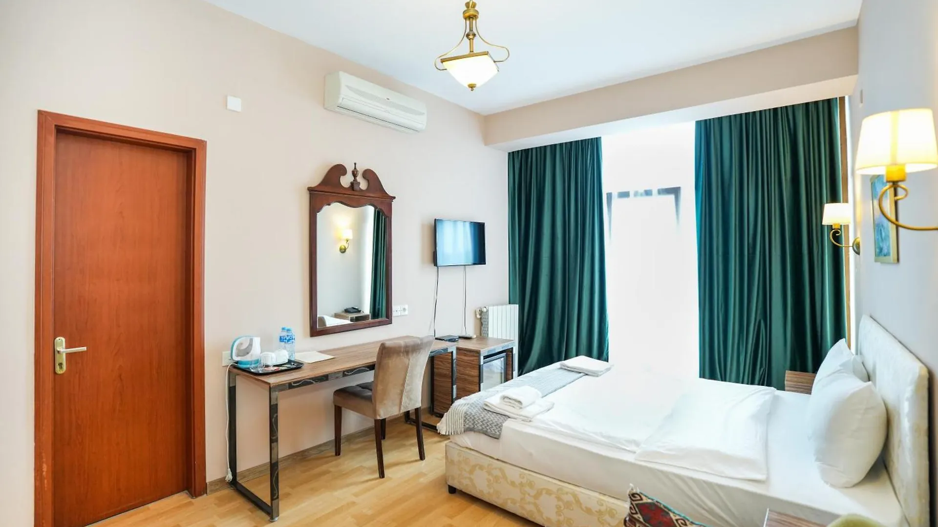 Andza Tbilisi Hotel 4*,  Géorgie